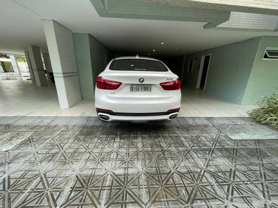 BMW X6 3.0 35I 4X4 COUPÉ 6 CILINDROS 24V GASOLINA 4P AUTOMÁTICO BMW X6 3.0 35I 4X4 COUPÉ 6 CILINDROS 24V GASOLINA 4P AUTOMÁTICO